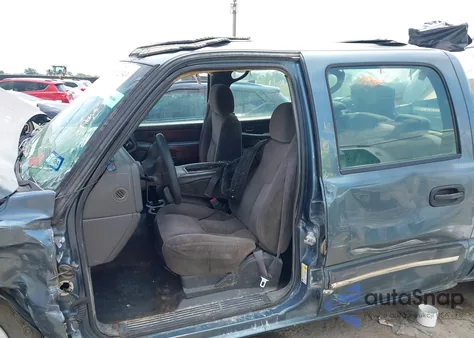 2006 Chevrolet Silverado 1500 Ls из США, поврежденный, VIN 2GCEC13V861351780